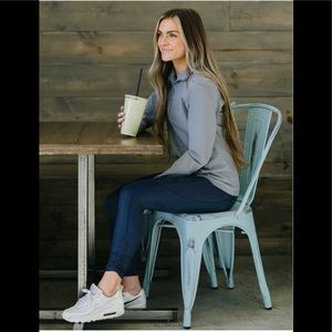 ZYIA BRAND NEW DISTRESSED BLUE ANKLE CINCH HI-RISE 7/8 24” WITH POCKETS SZ 2